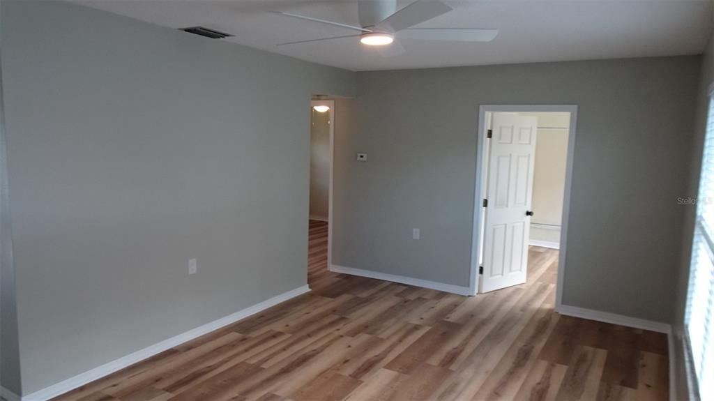 For Sale: $117,300 (1 beds, 1 baths, 630 Square Feet)