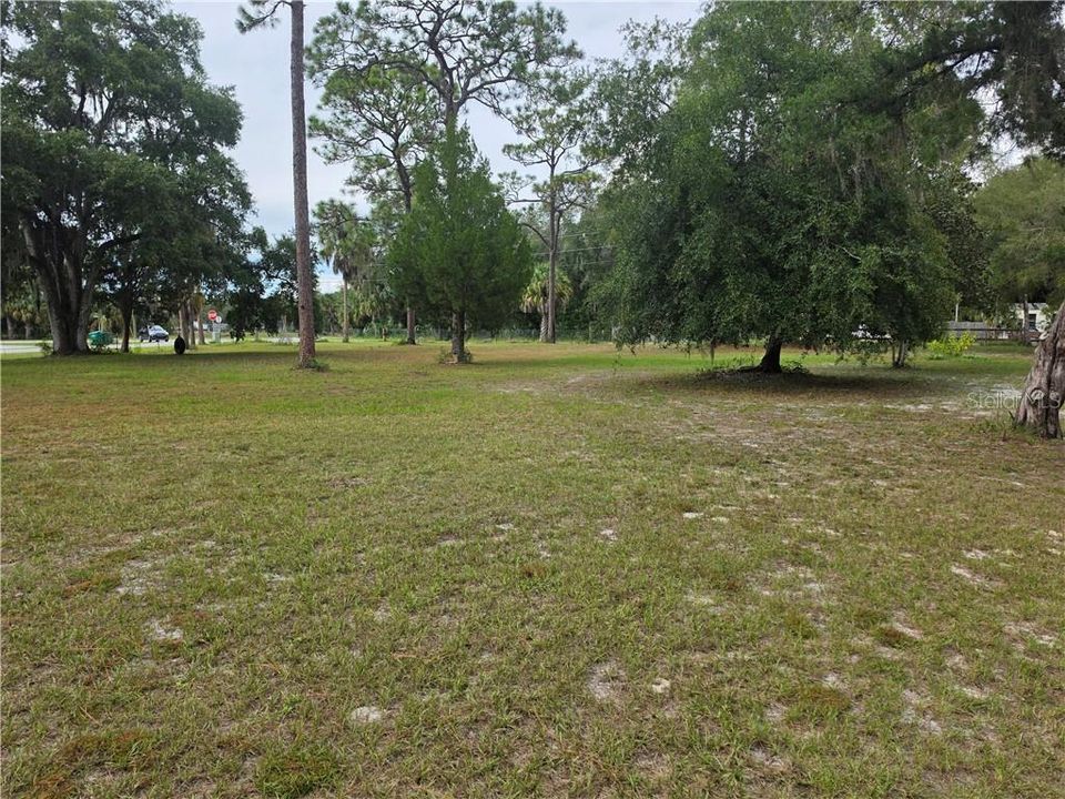 For Sale: $285,000 (3 beds, 2 baths, 1947 Square Feet)
