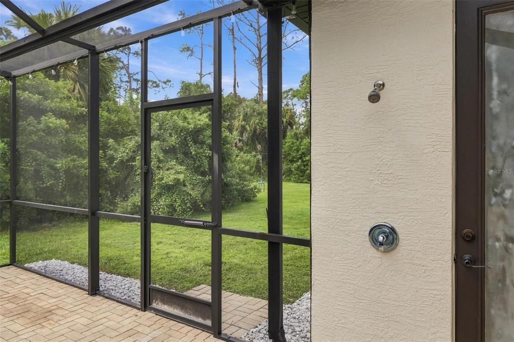 En Venta: $549,000 (3 camas, 2 baños, 2261 Pies cuadrados)