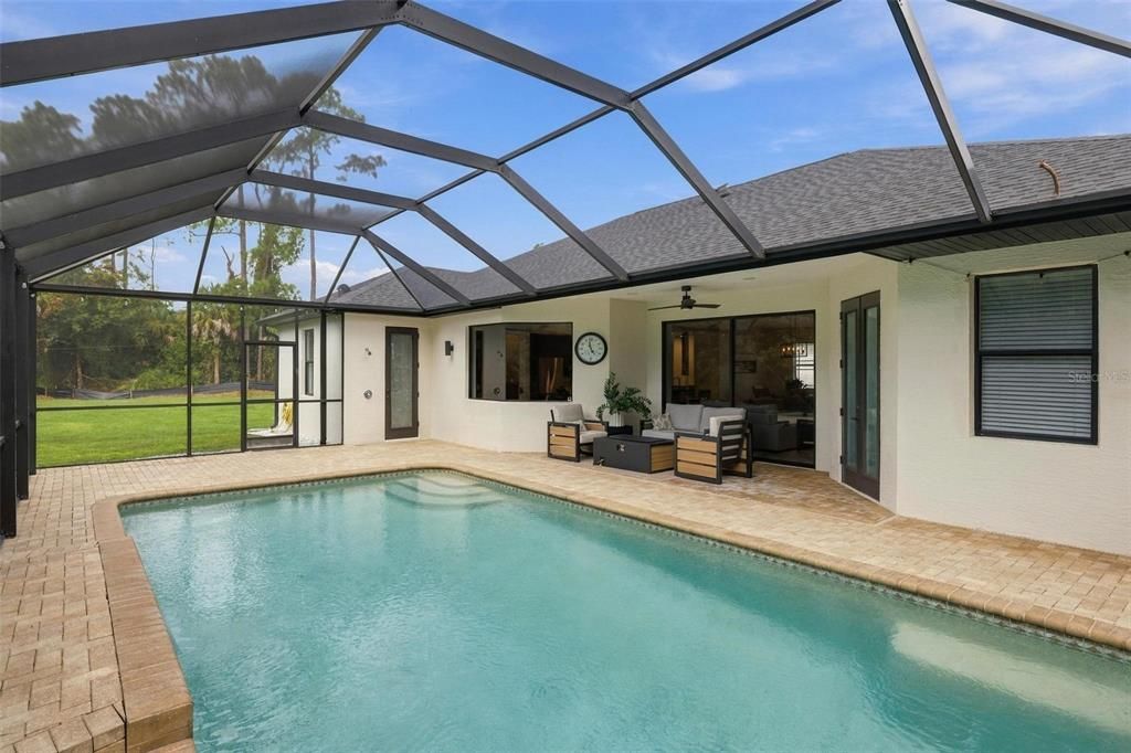 En Venta: $549,000 (3 camas, 2 baños, 2261 Pies cuadrados)