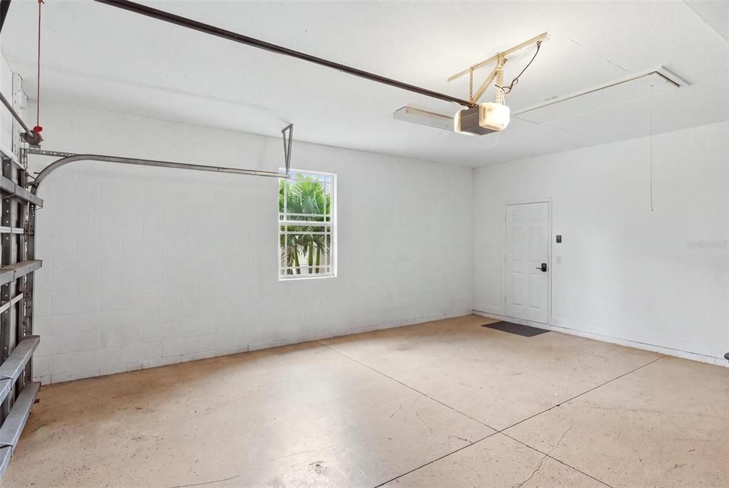 En Venta: $549,000 (3 camas, 2 baños, 2261 Pies cuadrados)