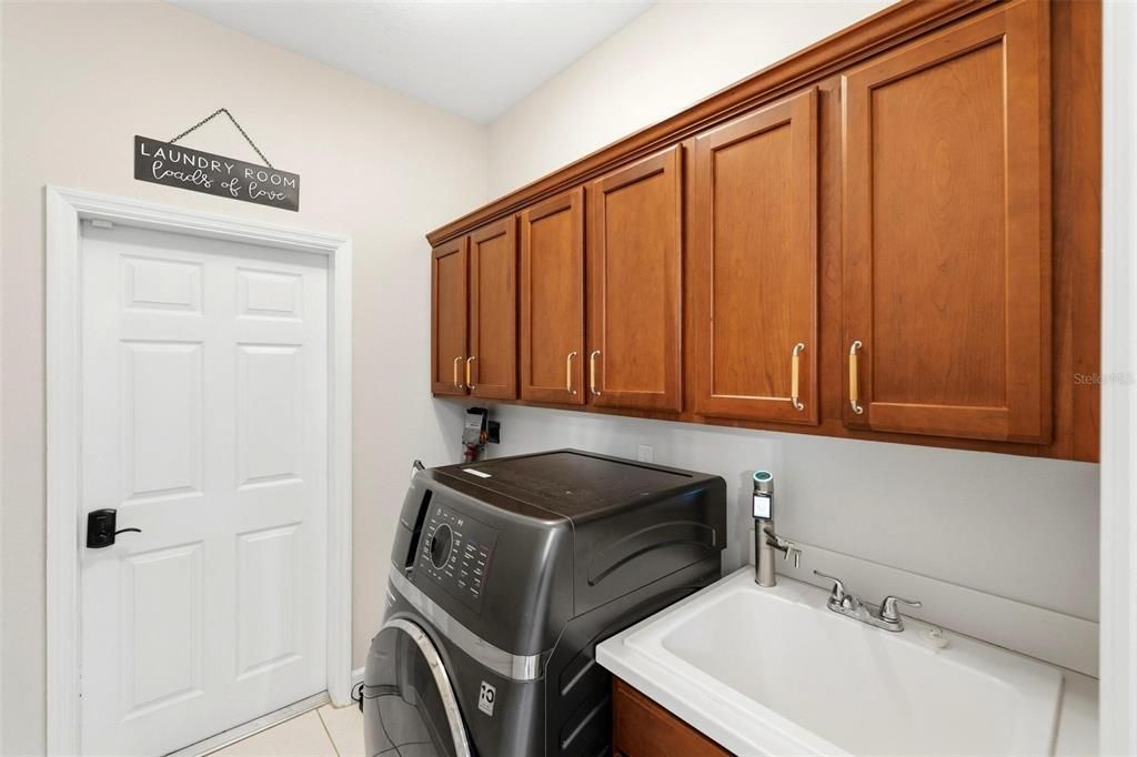 En Venta: $549,000 (3 camas, 2 baños, 2261 Pies cuadrados)