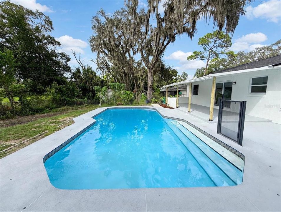 En Venta: $364,900 (4 camas, 2 baños, 1630 Pies cuadrados)