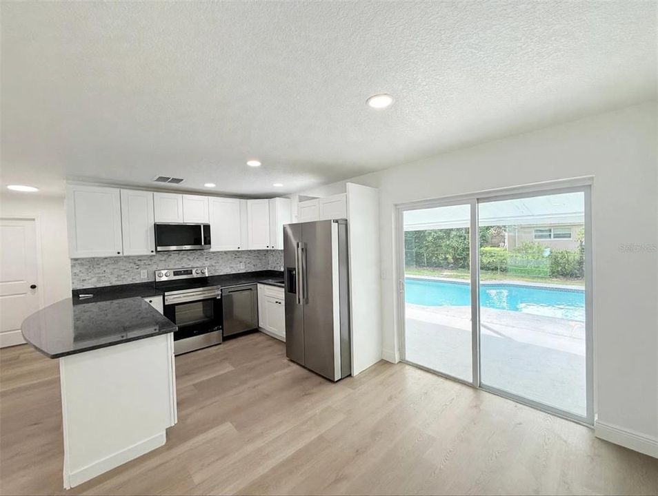 En Venta: $364,900 (4 camas, 2 baños, 1630 Pies cuadrados)
