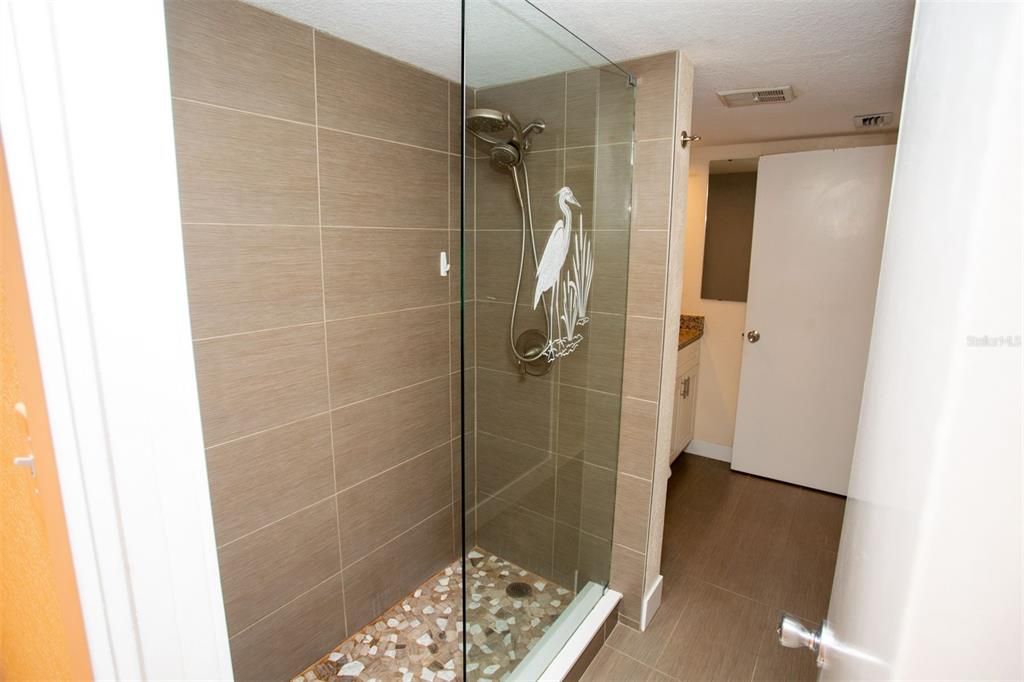En Venta: $128,000 (2 camas, 1 baños, 960 Pies cuadrados)
