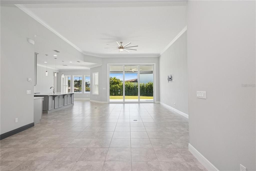 En Venta: $1,550,000 (4 camas, 4 baños, 3487 Pies cuadrados)