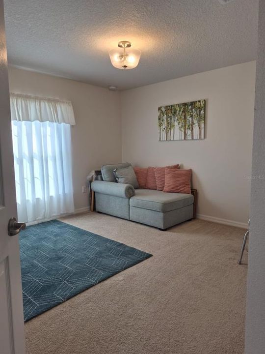 En Venta: $292,000 (4 camas, 2 baños, 1738 Pies cuadrados)