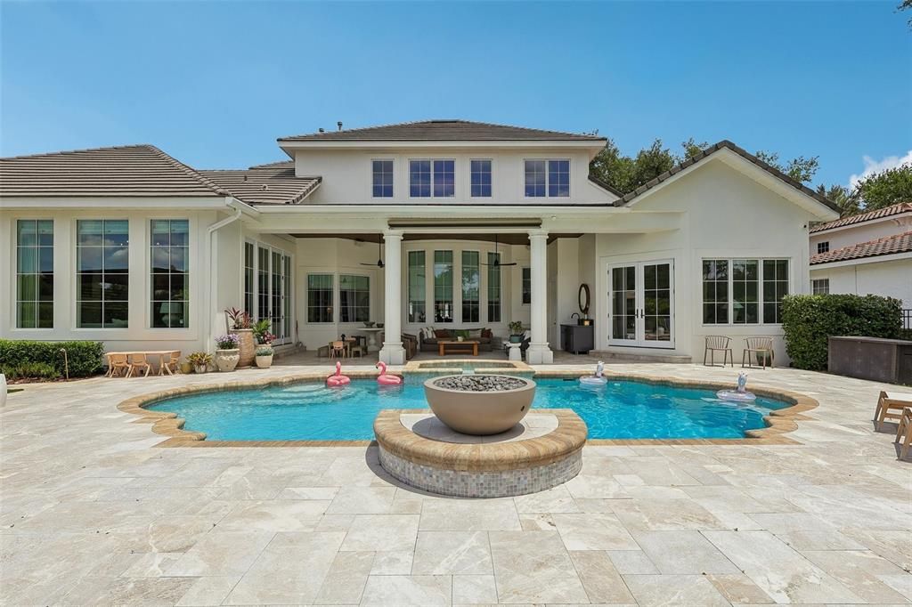 En Venta: $3,999,000 (5 camas, 4 baños, 5580 Pies cuadrados)