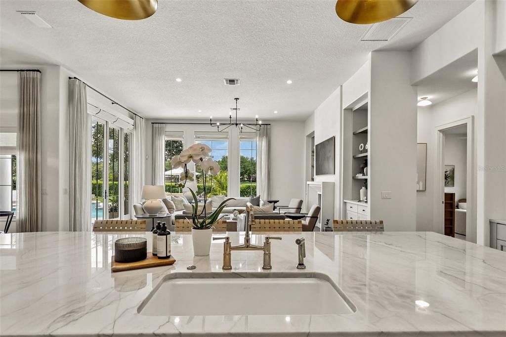 En Venta: $3,999,000 (5 camas, 4 baños, 5580 Pies cuadrados)