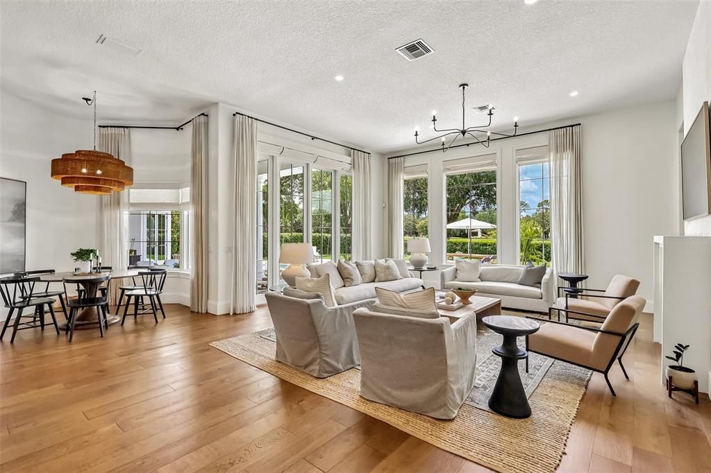 En Venta: $3,999,000 (5 camas, 4 baños, 5580 Pies cuadrados)