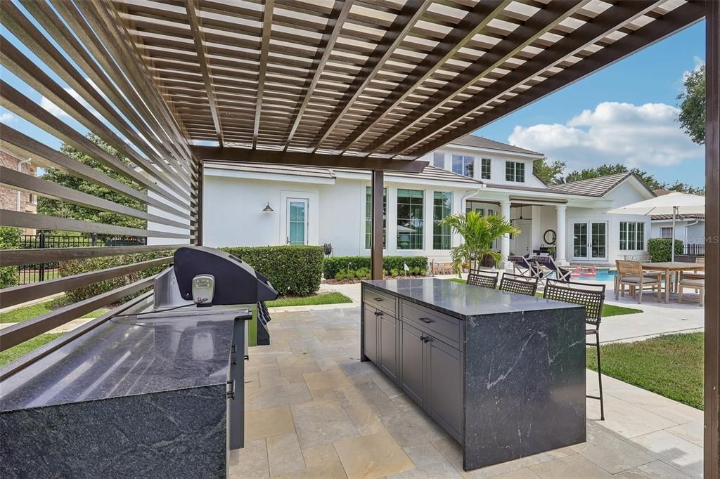 En Venta: $3,999,000 (5 camas, 4 baños, 5580 Pies cuadrados)