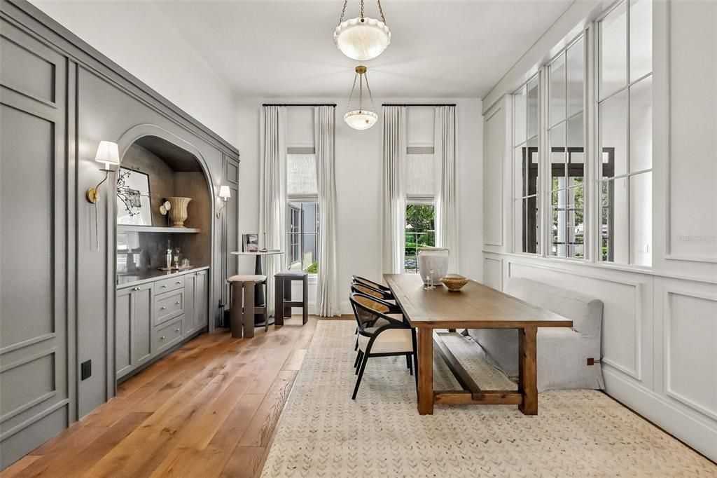 En Venta: $3,999,000 (5 camas, 4 baños, 5580 Pies cuadrados)