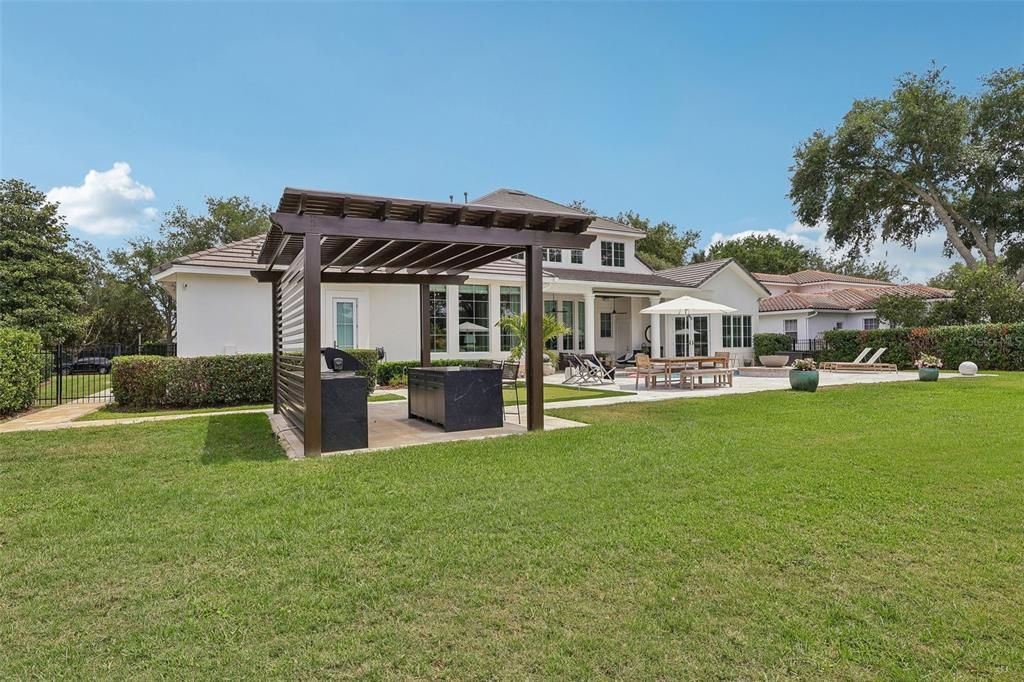 En Venta: $3,999,000 (5 camas, 4 baños, 5580 Pies cuadrados)
