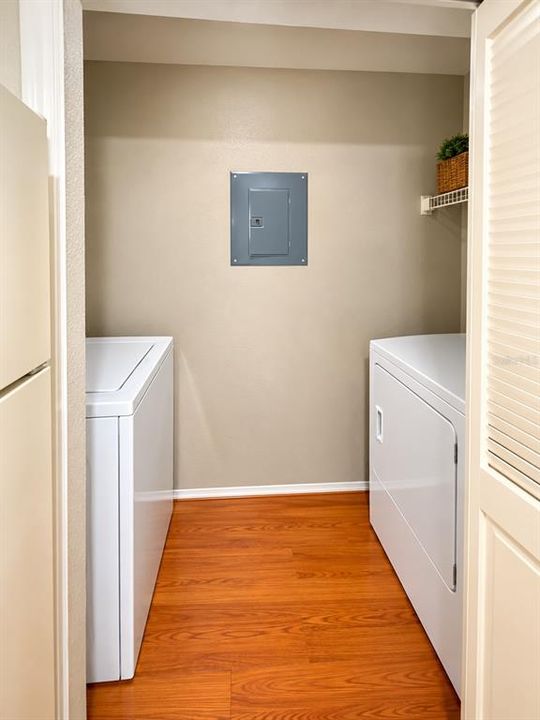 For Rent: $1,300 (1 beds, 1 baths, 583 Square Feet)