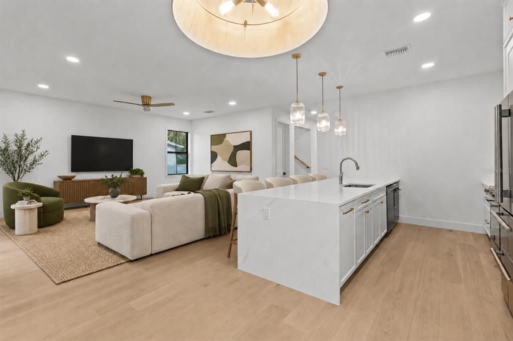 For Sale: $915,000 (3 beds, 3 baths, 2503 Square Feet)