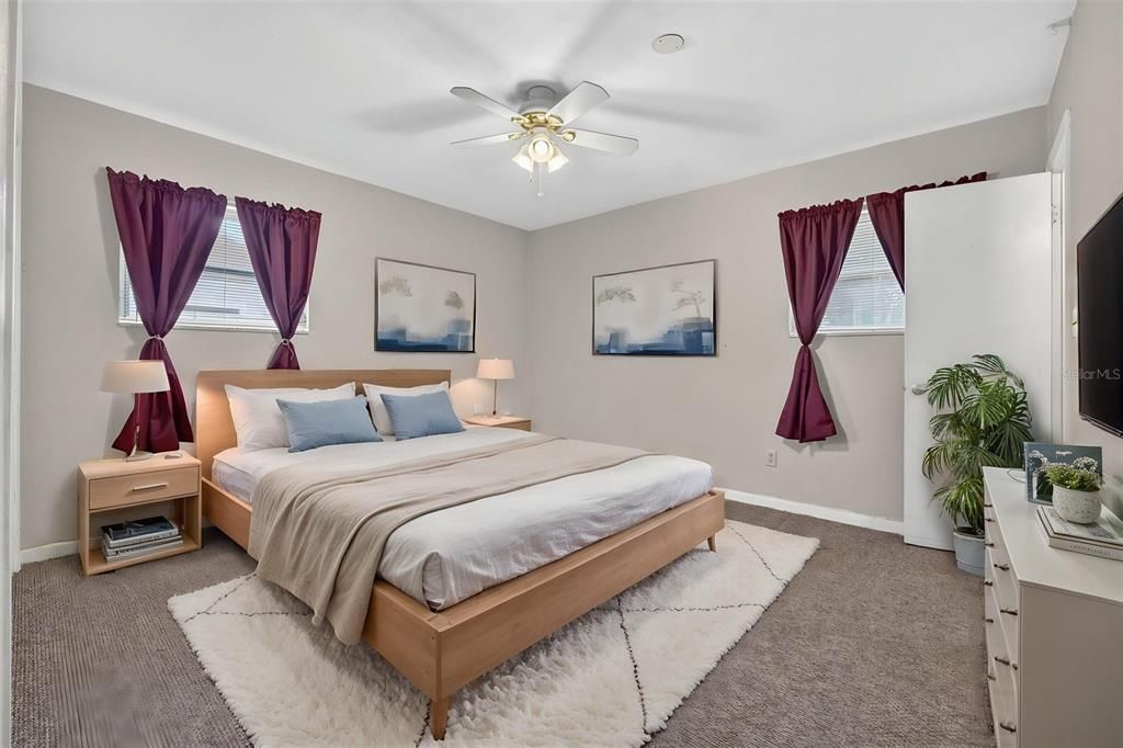 For Sale: $399,999 (3 beds, 2 baths, 1515 Square Feet)