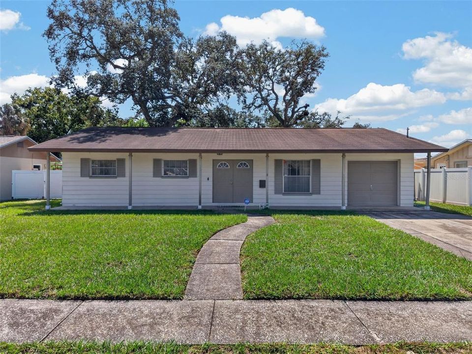 For Sale: $399,999 (3 beds, 2 baths, 1515 Square Feet)