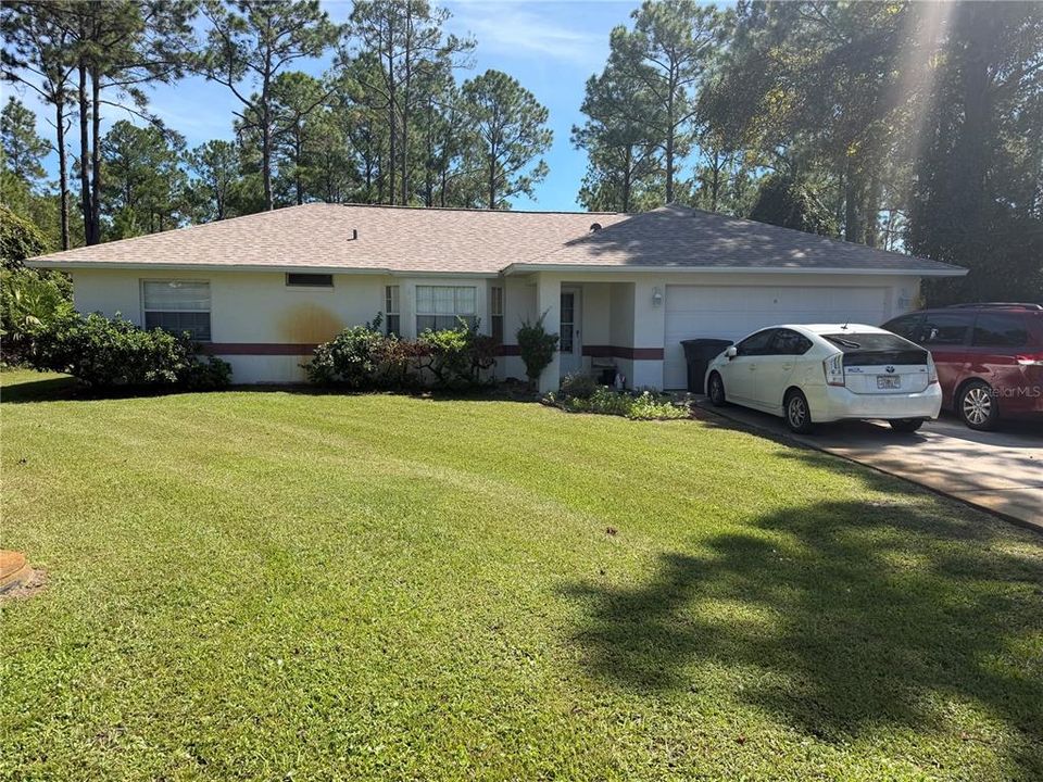 For Sale: $325,000 (3 beds, 2 baths, 1226 Square Feet)