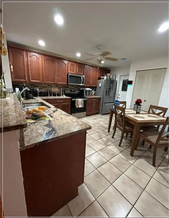 For Sale: $405,000 (3 beds, 2 baths, 1510 Square Feet)