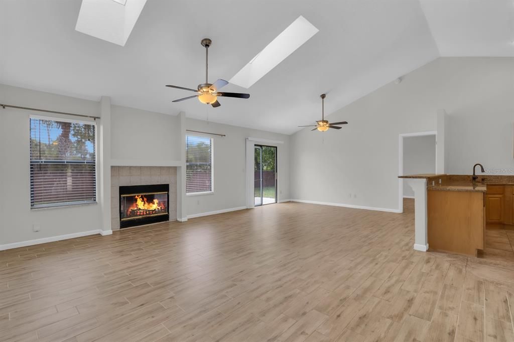 For Rent: $2,600 (3 beds, 2 baths, 1500 Square Feet)