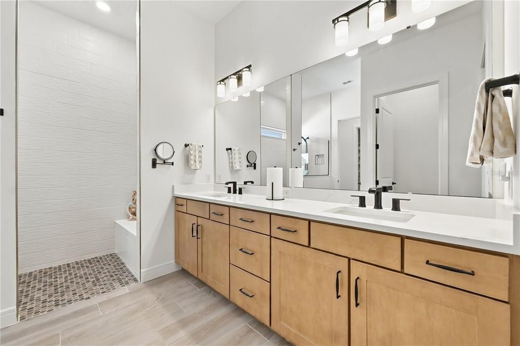 For Sale: $967,500 (3 beds, 3 baths, 2955 Square Feet)