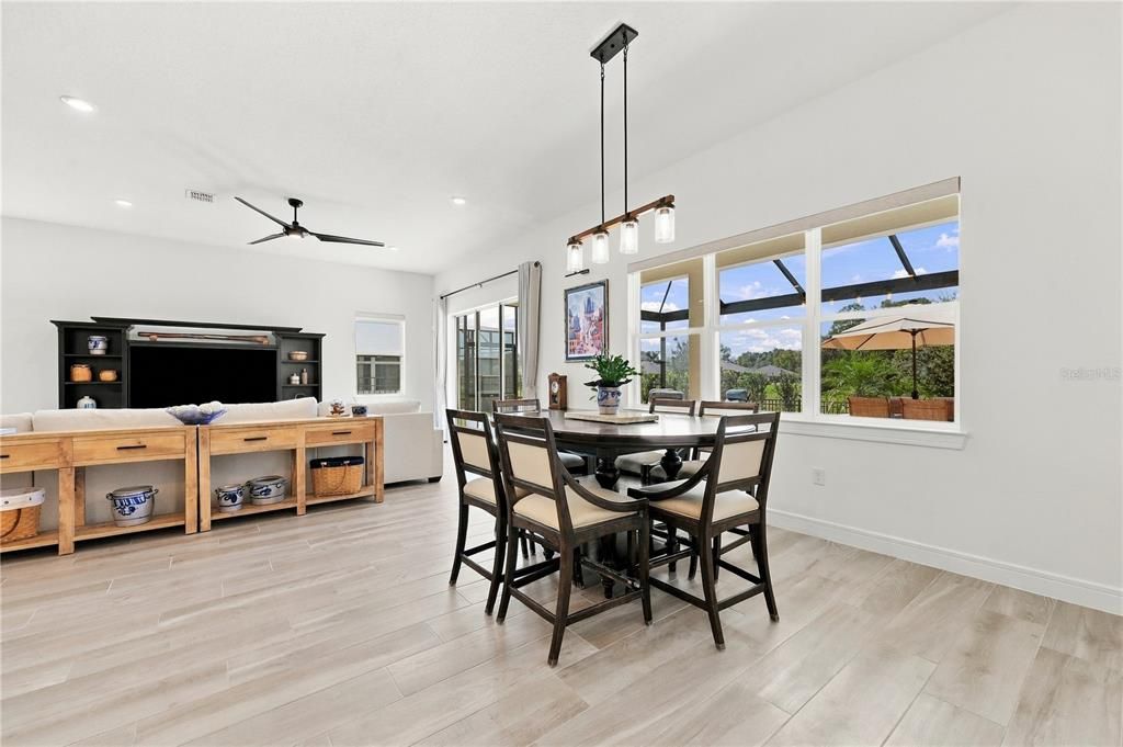 For Sale: $967,500 (3 beds, 3 baths, 2955 Square Feet)