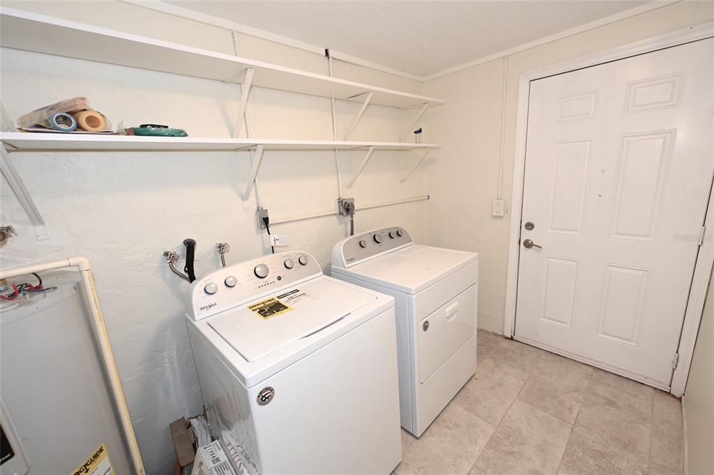В аренду: $1,699 (2 спален, 2 ванн, 1176 Квадратных фут)