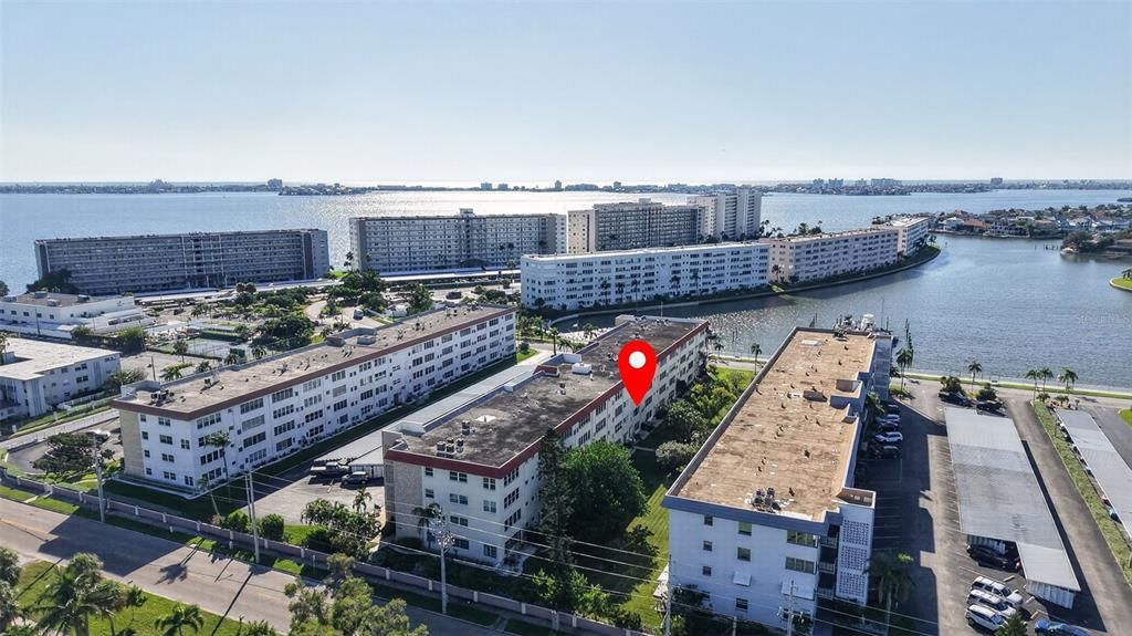For Sale: $190,000 (2 beds, 2 baths, 1120 Square Feet)