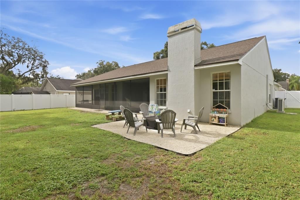 En Venta: $679,000 (4 camas, 3 baños, 2543 Pies cuadrados)
