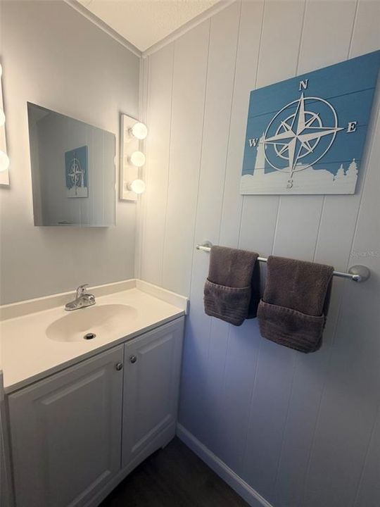 For Sale: $139,900 (2 beds, 1 baths, 800 Square Feet)