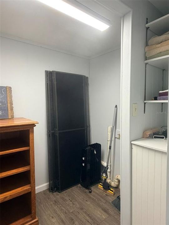 For Sale: $139,900 (2 beds, 1 baths, 800 Square Feet)