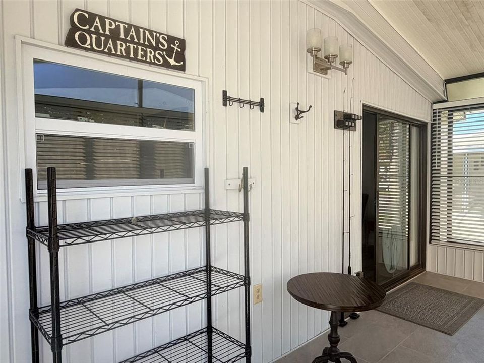 For Sale: $139,900 (2 beds, 1 baths, 800 Square Feet)
