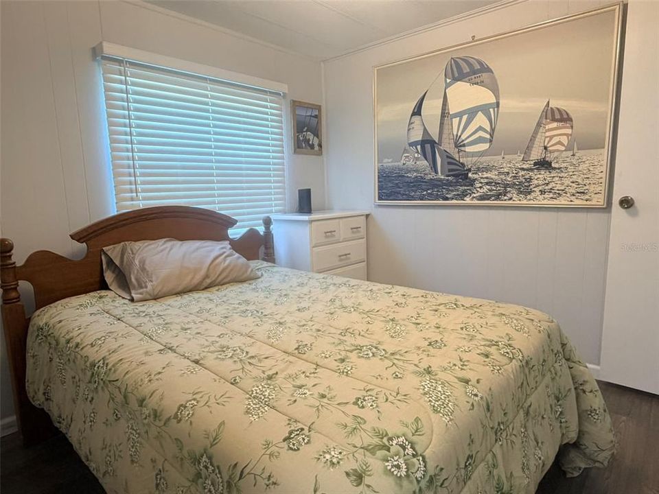 For Sale: $139,900 (2 beds, 1 baths, 800 Square Feet)