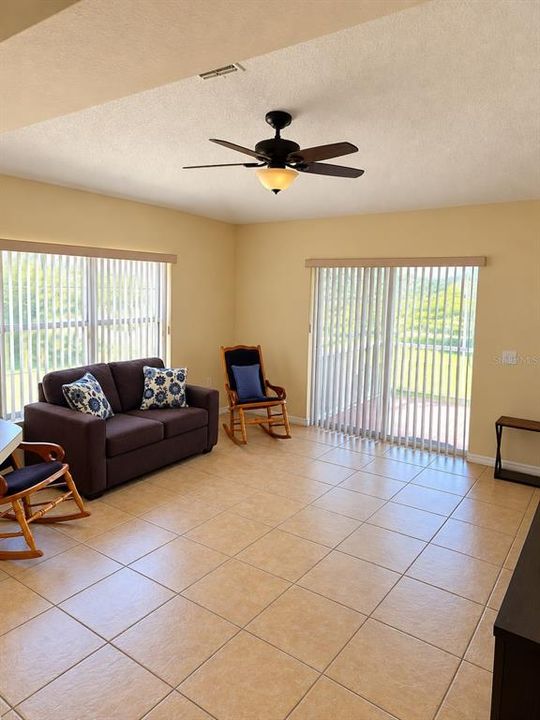 For Sale: $395,000 (4 beds, 2 baths, 1874 Square Feet)