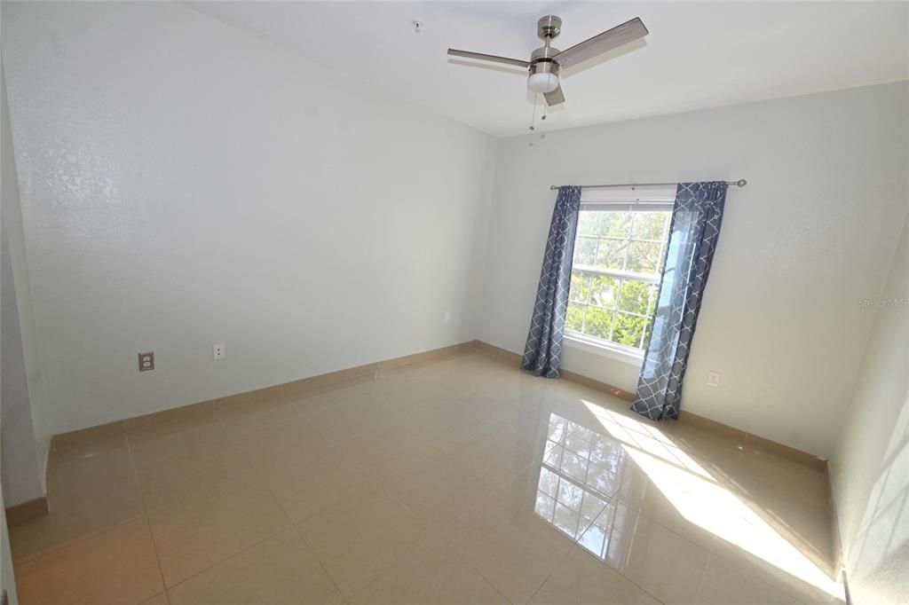 В аренду: $1,700 (2 спален, 2 ванн, 1116 Квадратных фут)