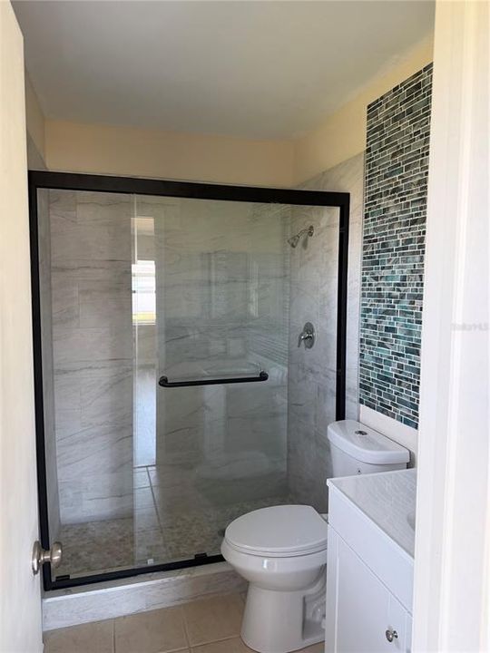 For Sale: $250,000 (2 beds, 2 baths, 1303 Square Feet)