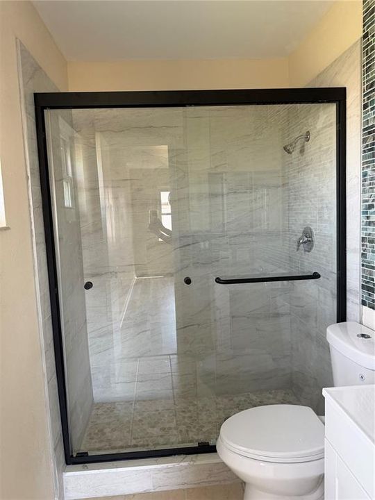 For Sale: $250,000 (2 beds, 2 baths, 1303 Square Feet)