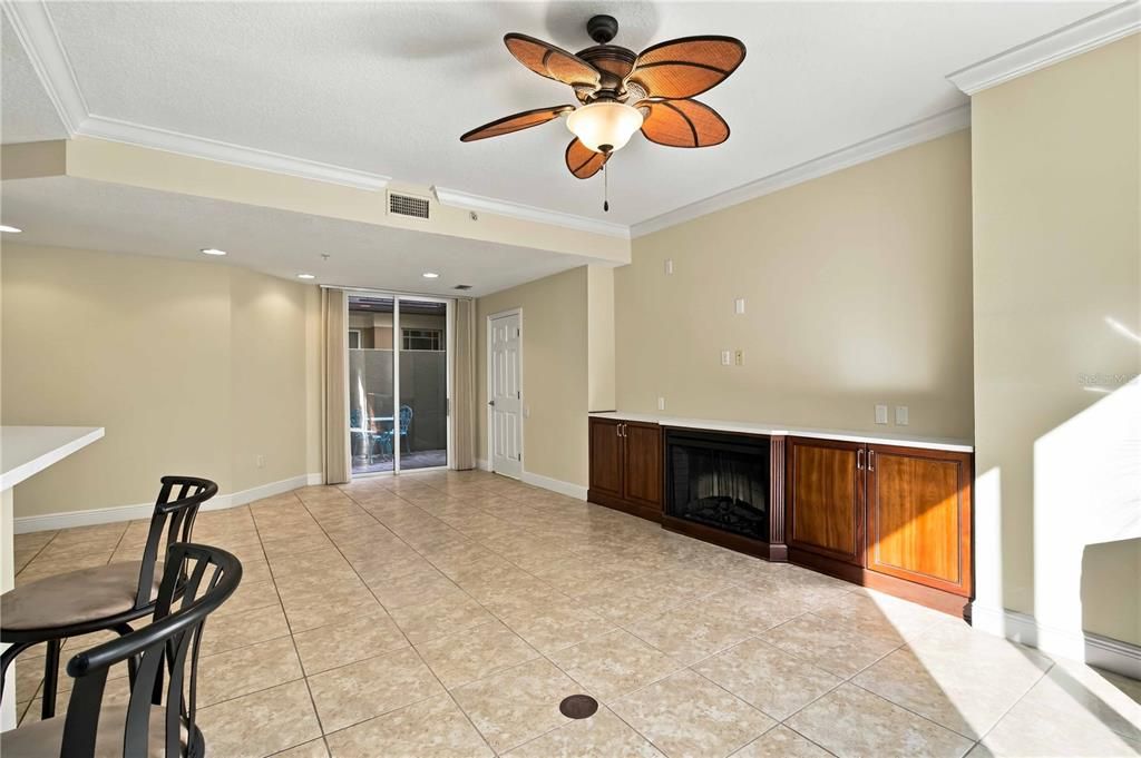 For Sale: $374,900 (2 beds, 2 baths, 1804 Square Feet)