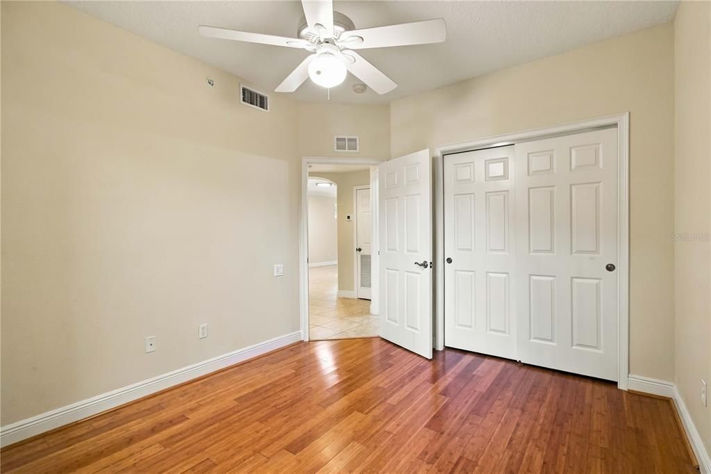 For Sale: $374,900 (2 beds, 2 baths, 1804 Square Feet)