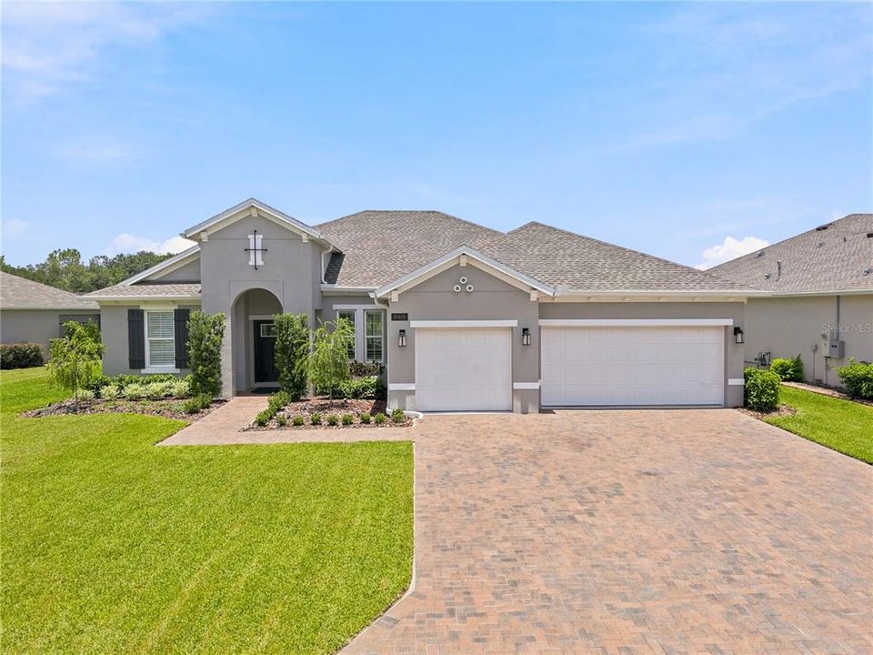 For Sale: $450,000 (2 beds, 2 baths, 2342 Square Feet)