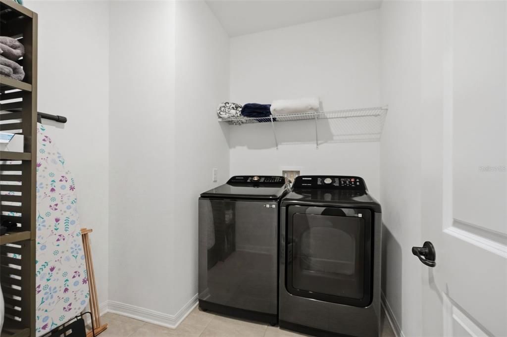 For Sale: $450,000 (2 beds, 2 baths, 2342 Square Feet)