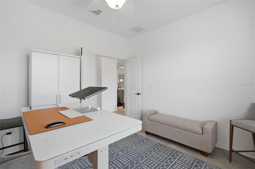 For Sale: $450,000 (2 beds, 2 baths, 2342 Square Feet)
