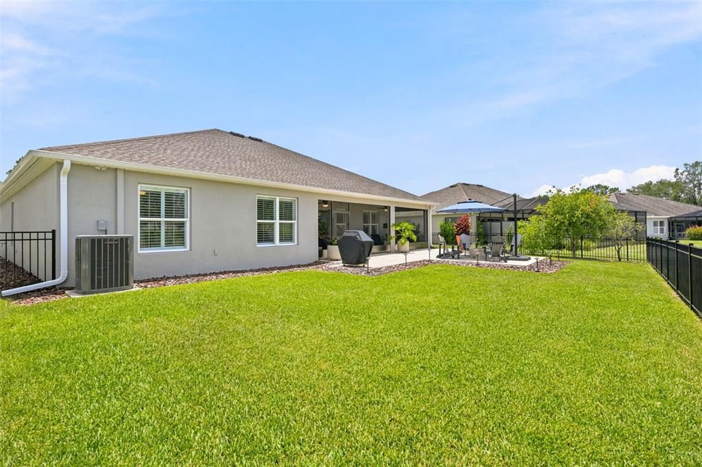 For Sale: $450,000 (2 beds, 2 baths, 2342 Square Feet)