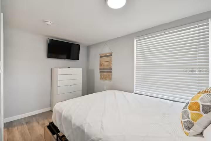 En Venta: $639,900 (4 camas, 0 baños, 1600 Pies cuadrados)