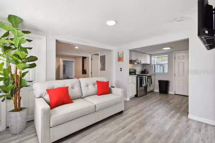 En Venta: $639,900 (4 camas, 0 baños, 1600 Pies cuadrados)