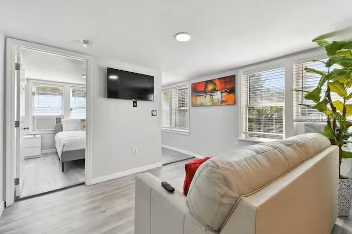En Venta: $639,900 (4 camas, 0 baños, 1600 Pies cuadrados)
