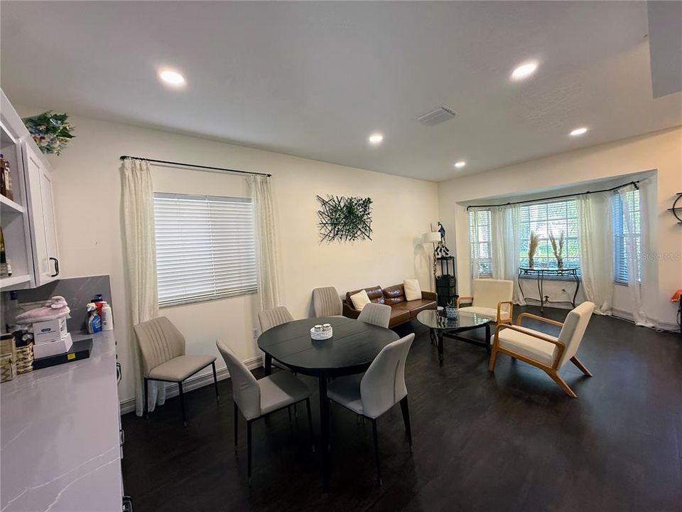 En Venta: $750,000 (6 camas, 3 baños, 3040 Pies cuadrados)