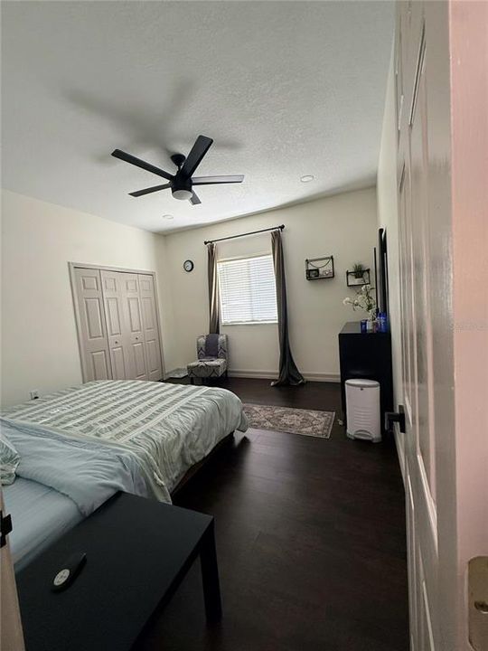 En Venta: $750,000 (6 camas, 3 baños, 3040 Pies cuadrados)