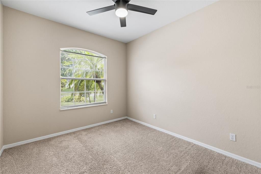 For Sale: $285,000 (3 beds, 2 baths, 1531 Square Feet)