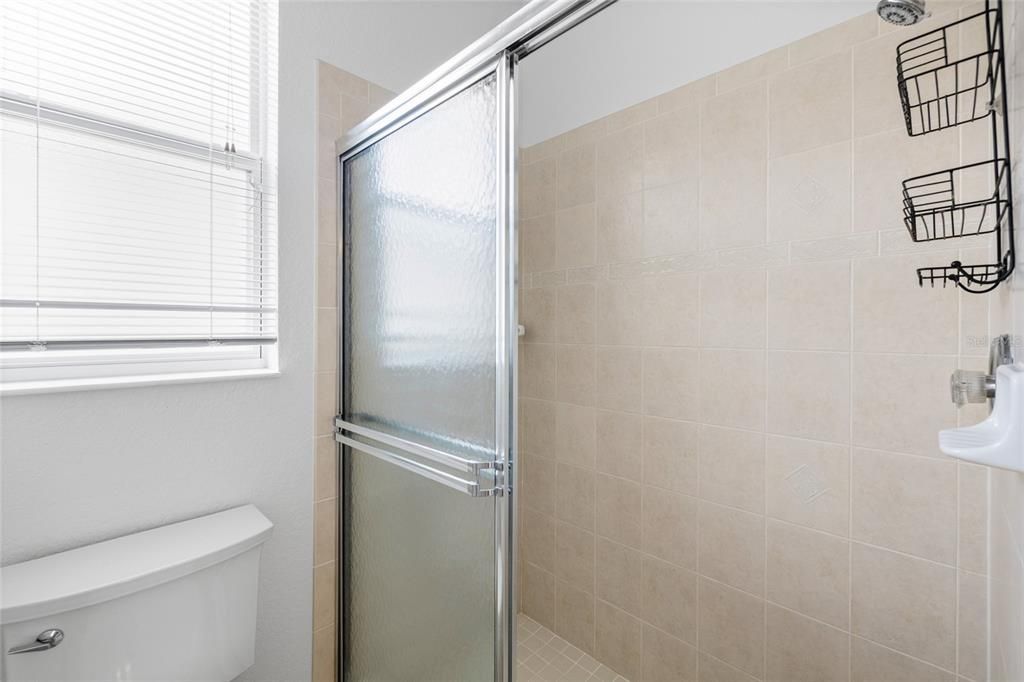 For Sale: $285,000 (3 beds, 2 baths, 1531 Square Feet)